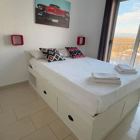 Holidays Sylvia 13 * Empuriabrava