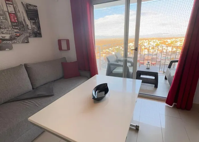 Holidays Sylvia 13 * Empuriabrava