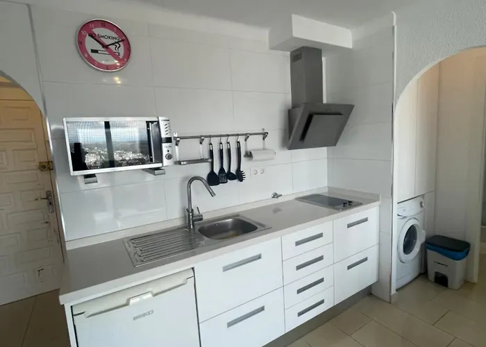 Appartement Holidays Sylvia 13 *