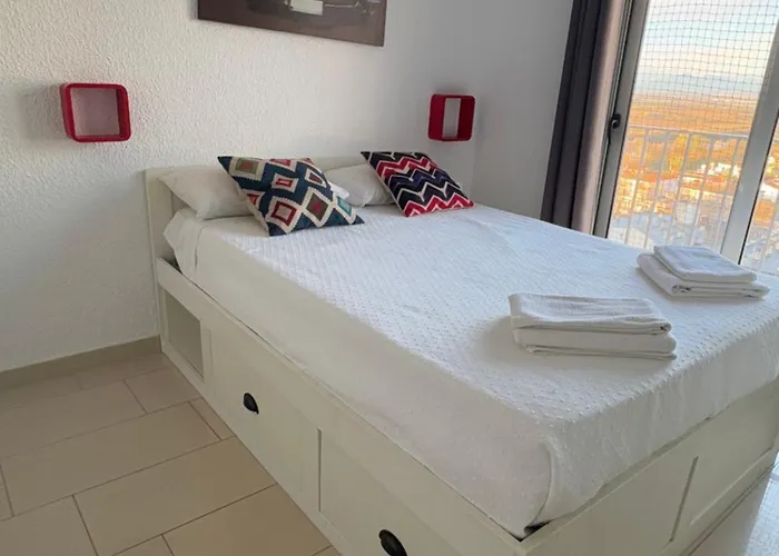 Holidays Sylvia 13 * Empuriabrava